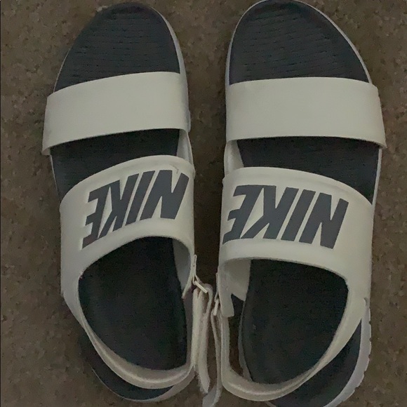 white nike tanjun sandals